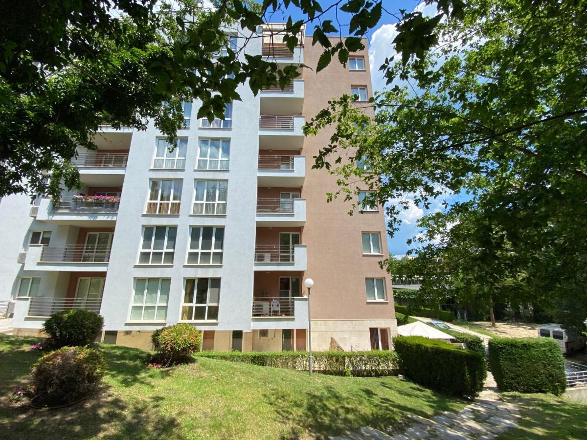 Апартаменты Sea Тerrace Aquamarine Золотые Пески Экстерьер фото